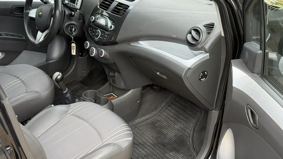 CHEVROLET Spark -