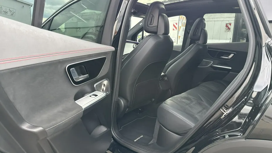 MERCEDES-BENZ EQE -
