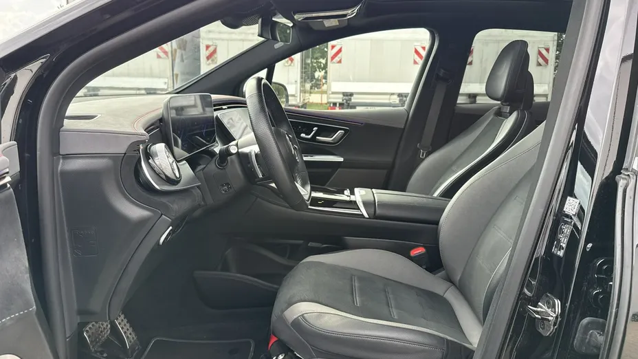 MERCEDES-BENZ EQE -
