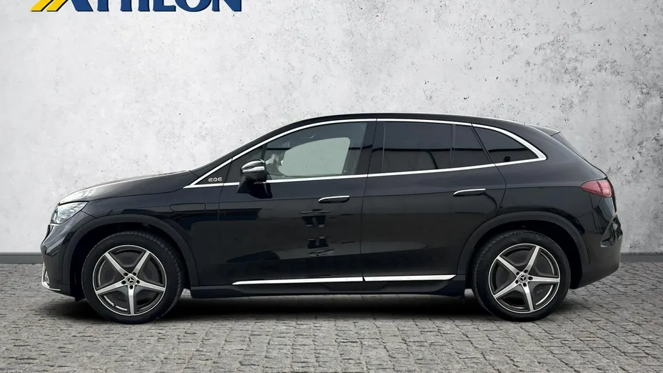 MERCEDES-BENZ EQE -