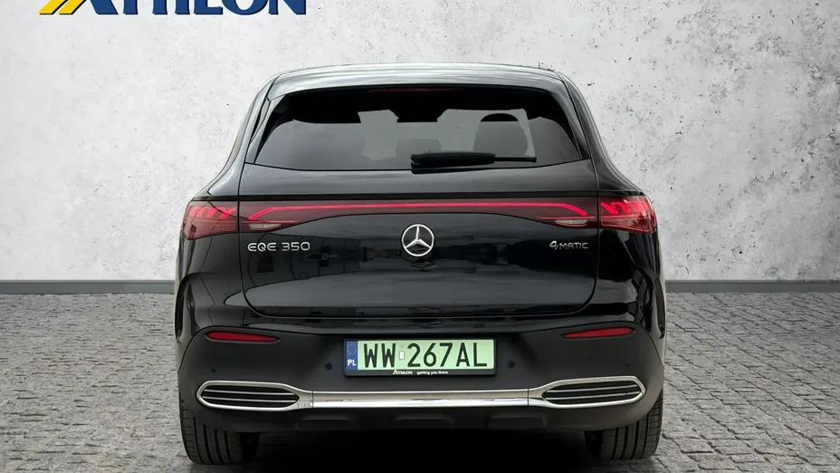 MERCEDES-BENZ EQE -