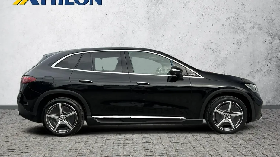 MERCEDES-BENZ EQE -