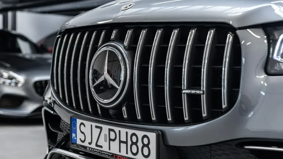 MERCEDES-BENZ GLS -