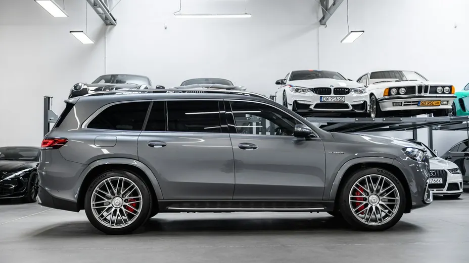 MERCEDES-BENZ GLS -
