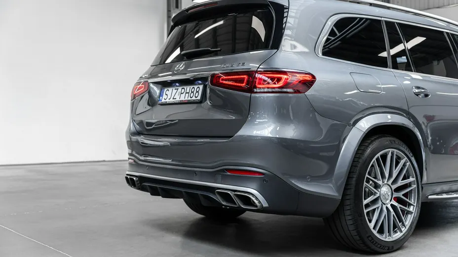 MERCEDES-BENZ GLS -
