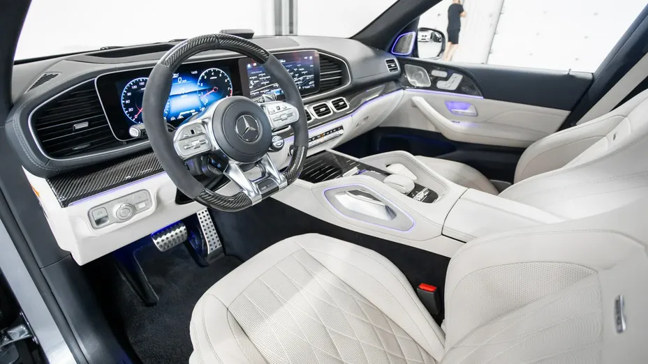 MERCEDES-BENZ GLS -