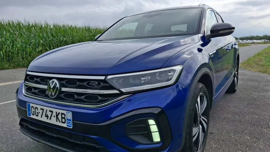 VOLKSWAGEN T-ROC -