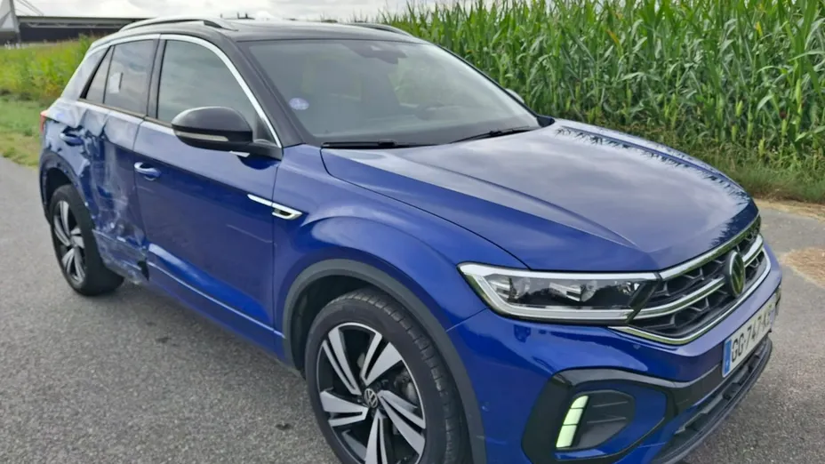 VOLKSWAGEN T-ROC -