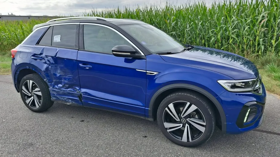 VOLKSWAGEN T-ROC -