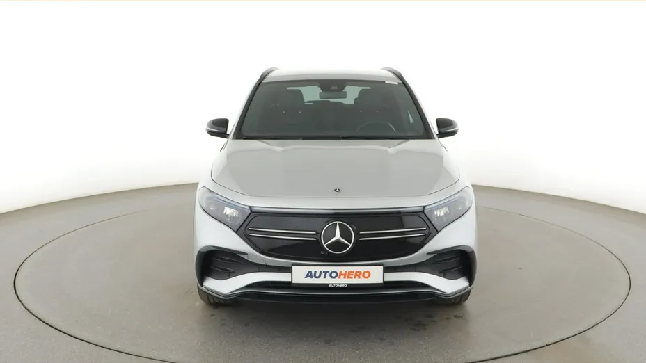 MERCEDES-BENZ EQA -