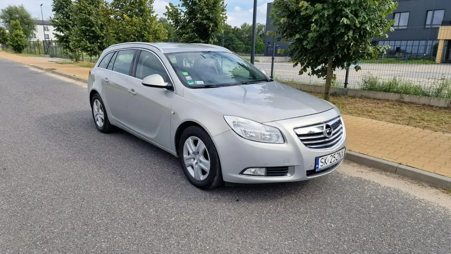 OPEL Insignia -