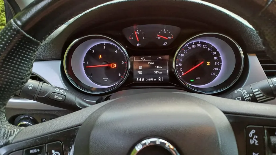 OPEL Astra -