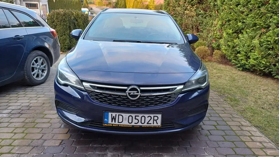 OPEL Astra -