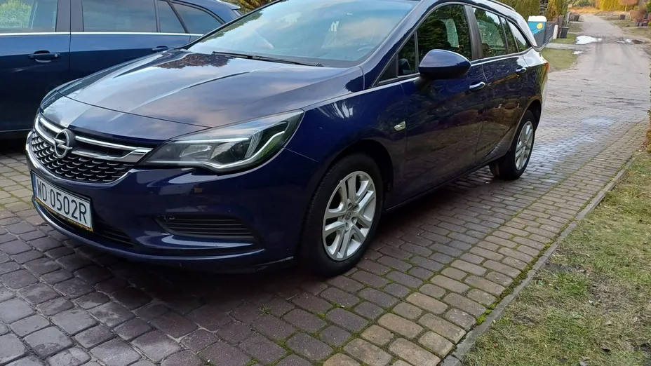 OPEL Astra -