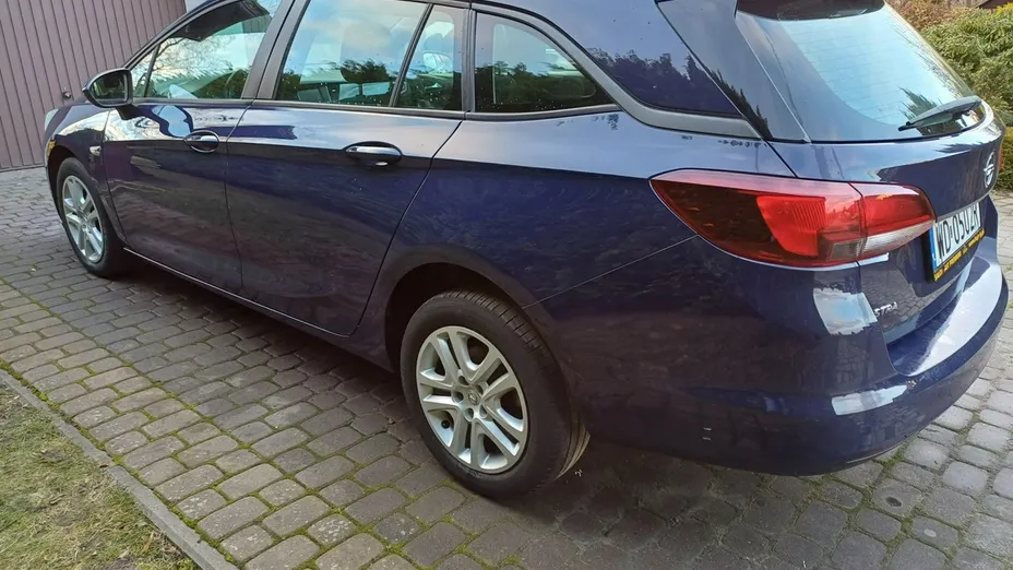 OPEL Astra -