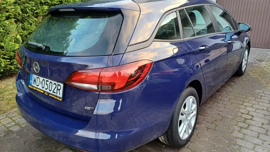 OPEL Astra -