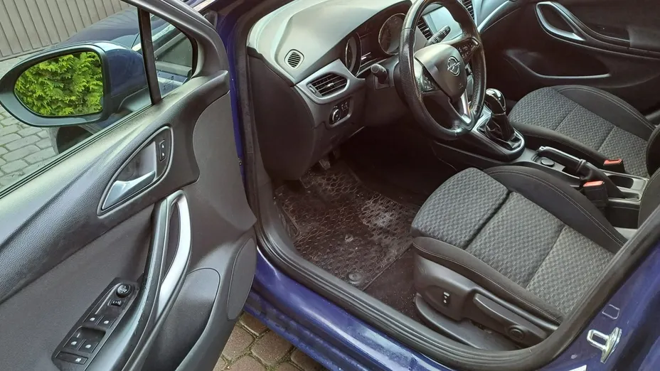 OPEL Astra -