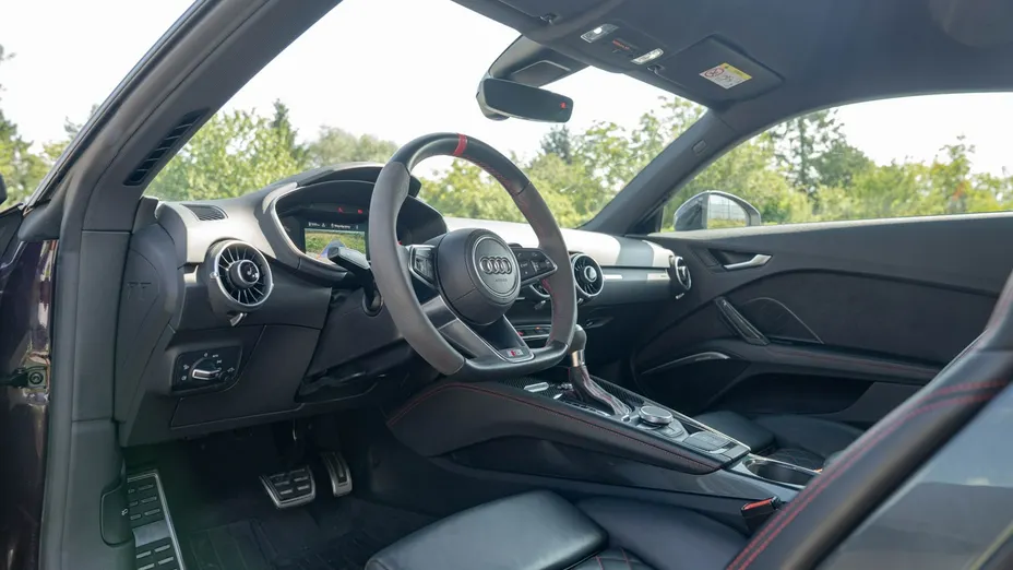 AUDI TT S Coupe -