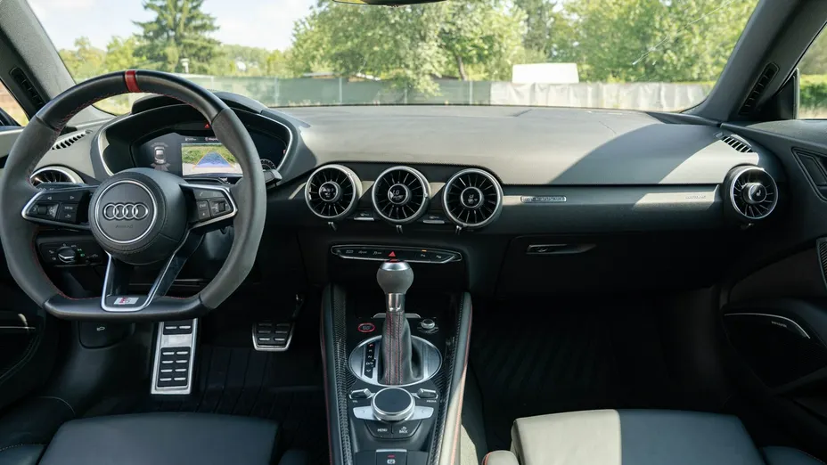 AUDI TT S Coupe -