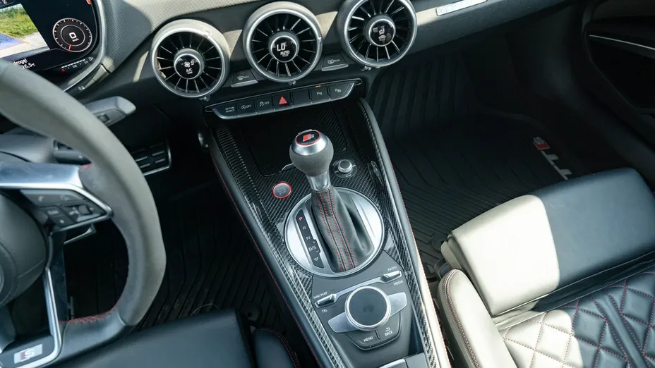 AUDI TT S Coupe -