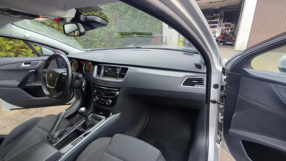 PEUGEOT 508 -