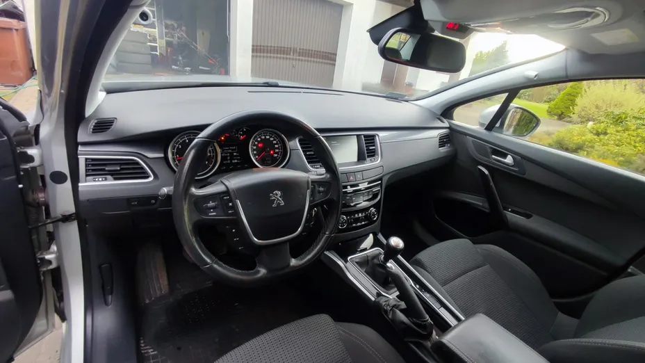 PEUGEOT 508 -