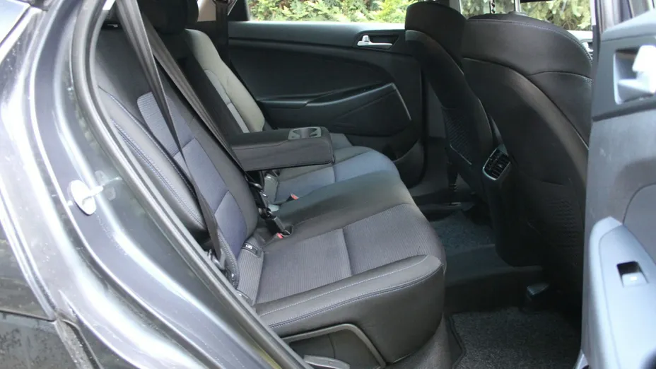 HYUNDAI Tucson -