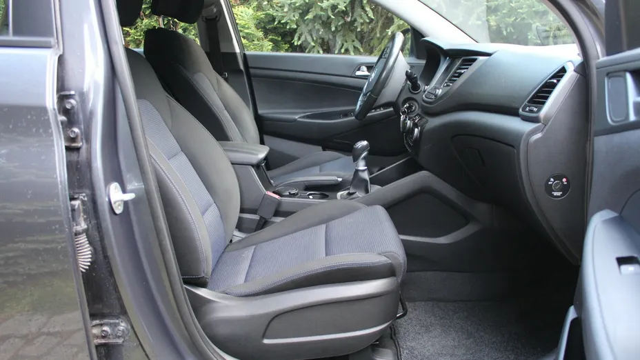 HYUNDAI Tucson -