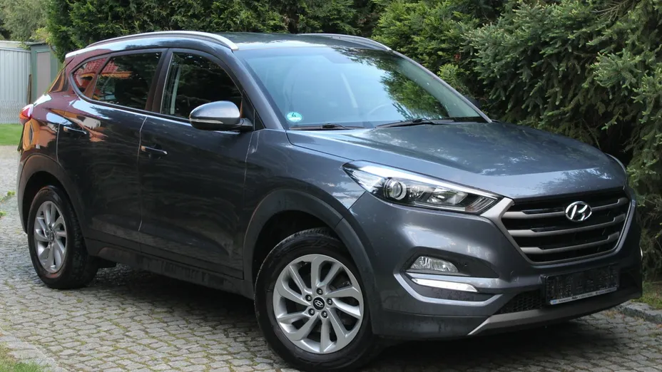 HYUNDAI Tucson -