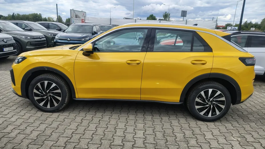 VOLKSWAGEN T-ROC -