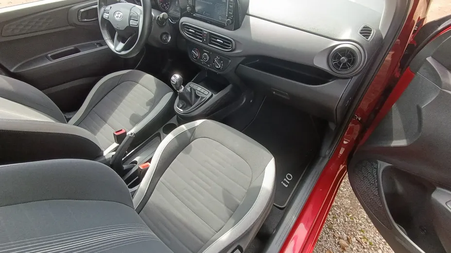 HYUNDAI i10 -