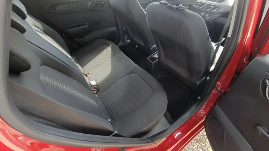 HYUNDAI i10 -