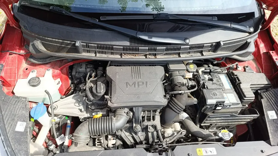 HYUNDAI i10 -
