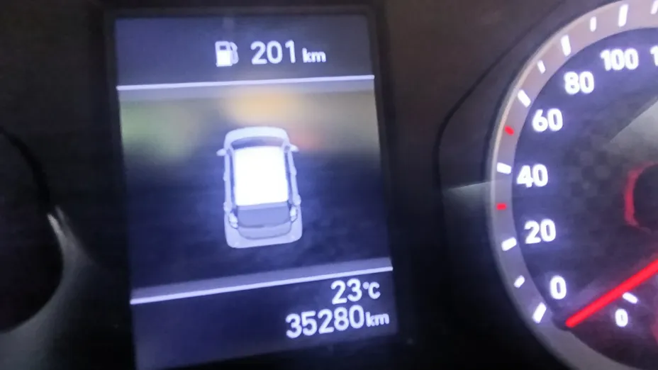 HYUNDAI i10 -
