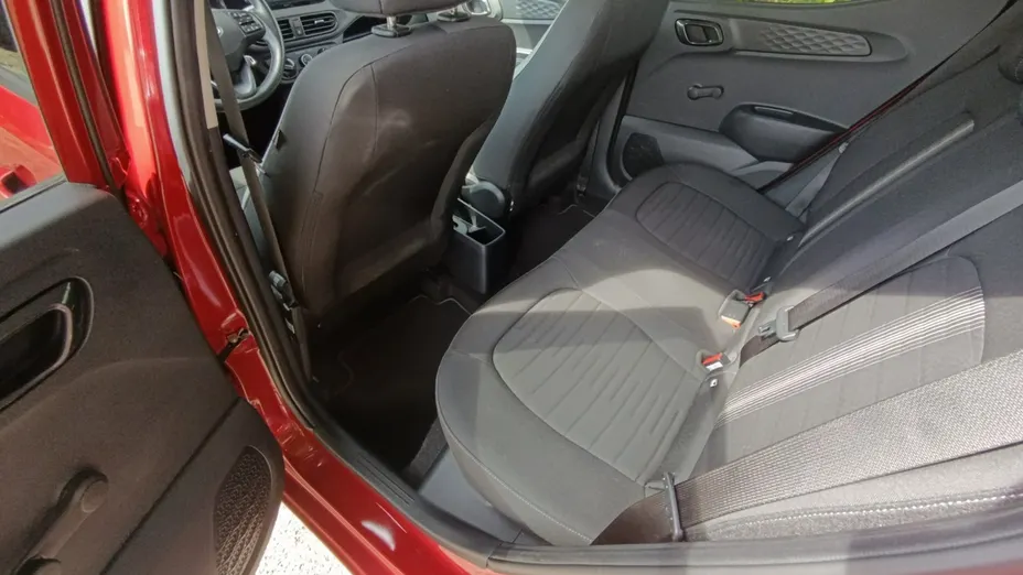 HYUNDAI i10 -