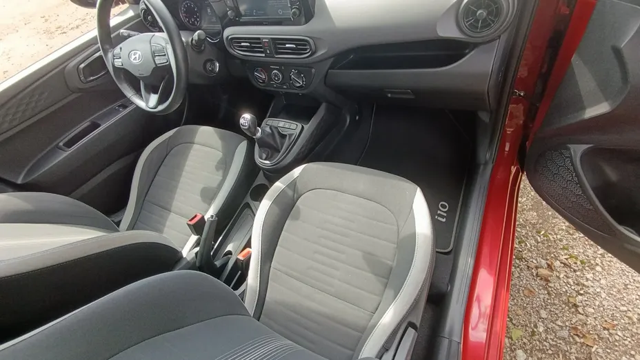 HYUNDAI i10 -