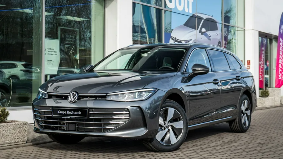 VOLKSWAGEN Passat -