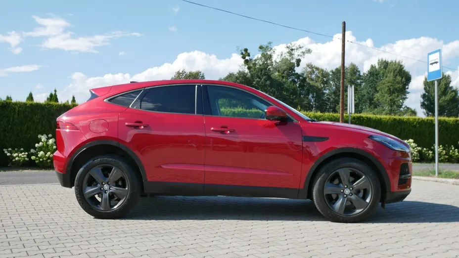 JAGUAR E-Pace -