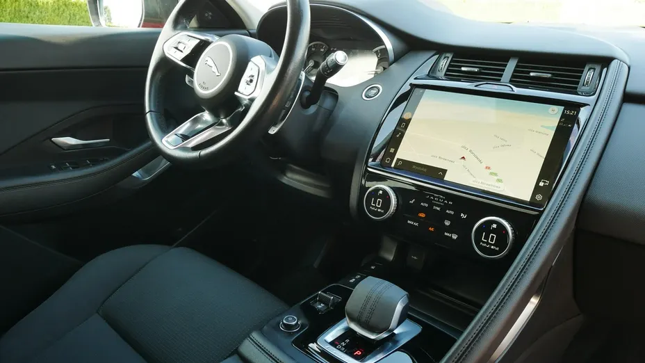 JAGUAR E-Pace -
