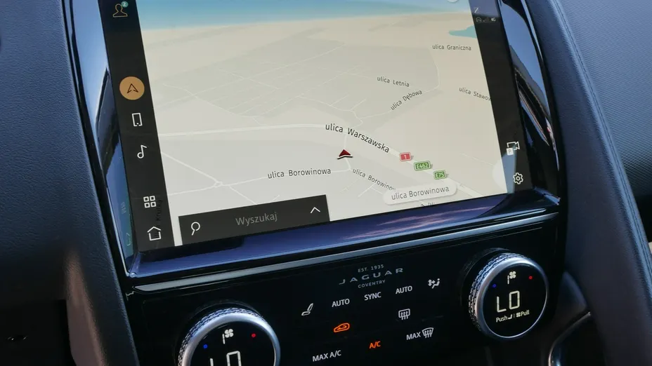 JAGUAR E-Pace -