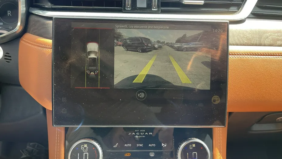 JAGUAR F-Pace -