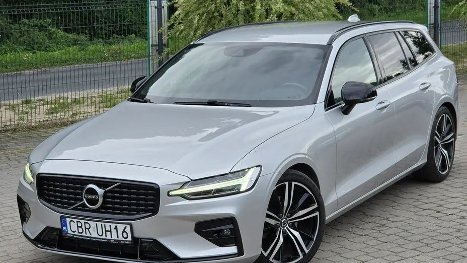 VOLVO V60 -