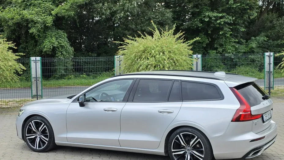 VOLVO V60 -