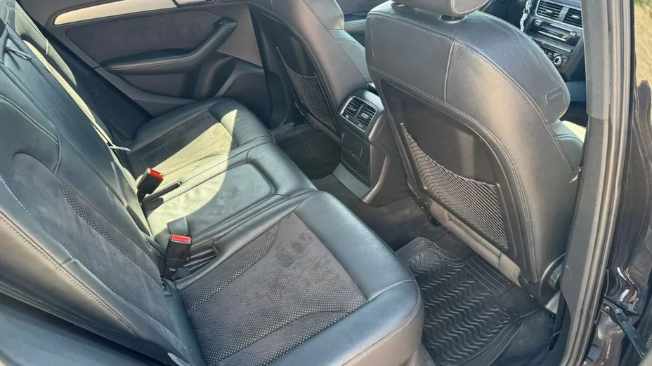 AUDI Q5 -