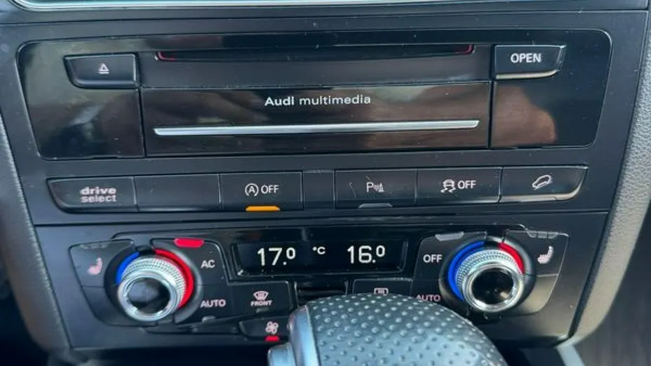 AUDI Q5 -