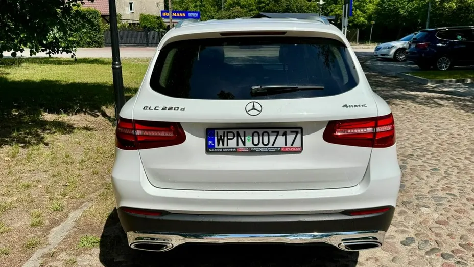 MERCEDES-BENZ GLC -