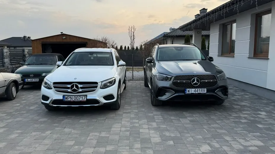 MERCEDES-BENZ GLC -