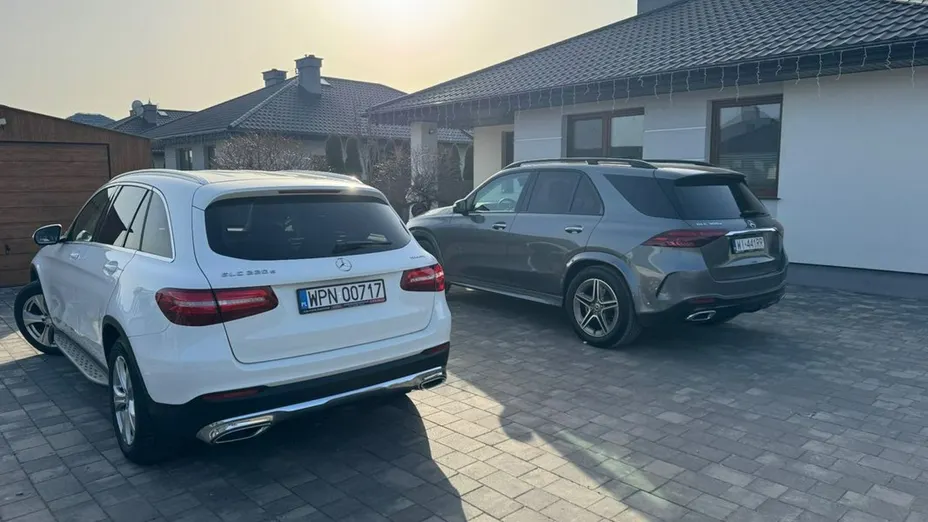 MERCEDES-BENZ GLC -