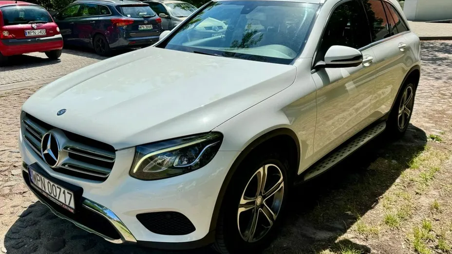 MERCEDES-BENZ GLC -