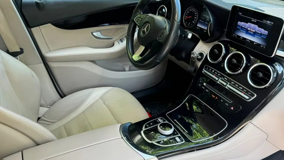 MERCEDES-BENZ GLC -